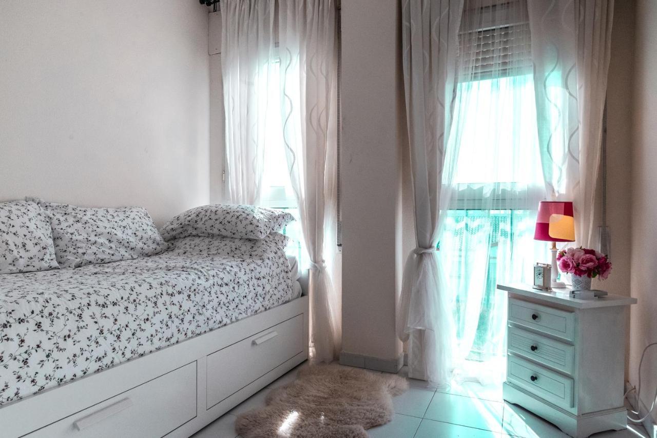 Atico Con Terraza - A 600 Metros De Playa La Carihuela - Piscina - Parking Gratis -excelente Wifi