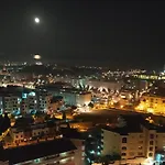 Apartamento En La Torre, La Colina