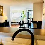 Fully Furnished Luxury Apartment By The Beach.