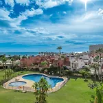 Well-Located & Nice Views 2Bdr Apt In Los Alamos