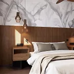 Hotel Parasol By Dorobe