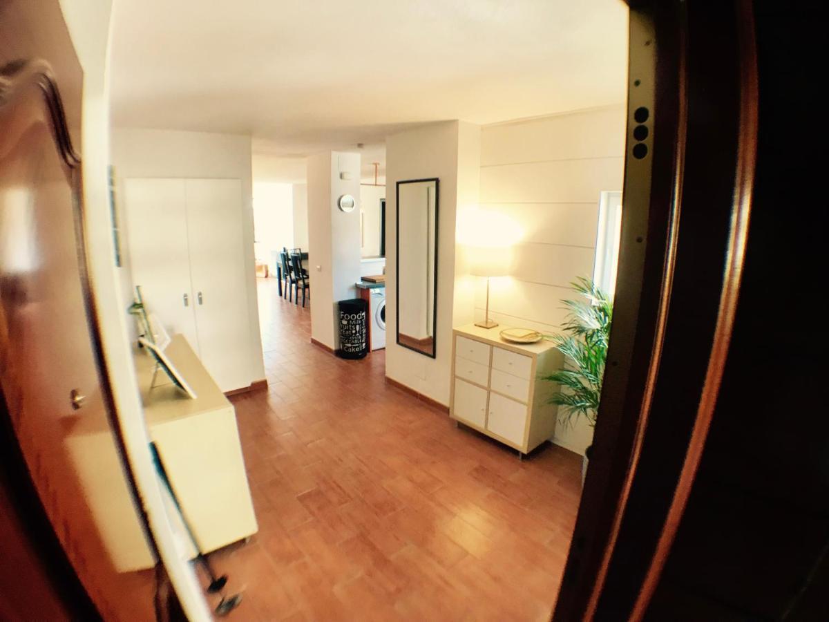 Fully Furnished Luxury By The Beach. Apartment *