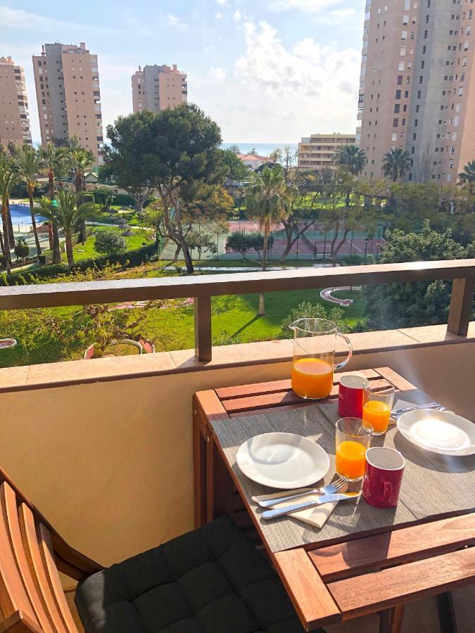 Apartment Fully Furnished Luxury By The Beach. *