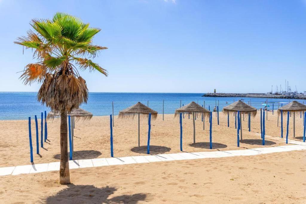 Carihuela Front Apartment