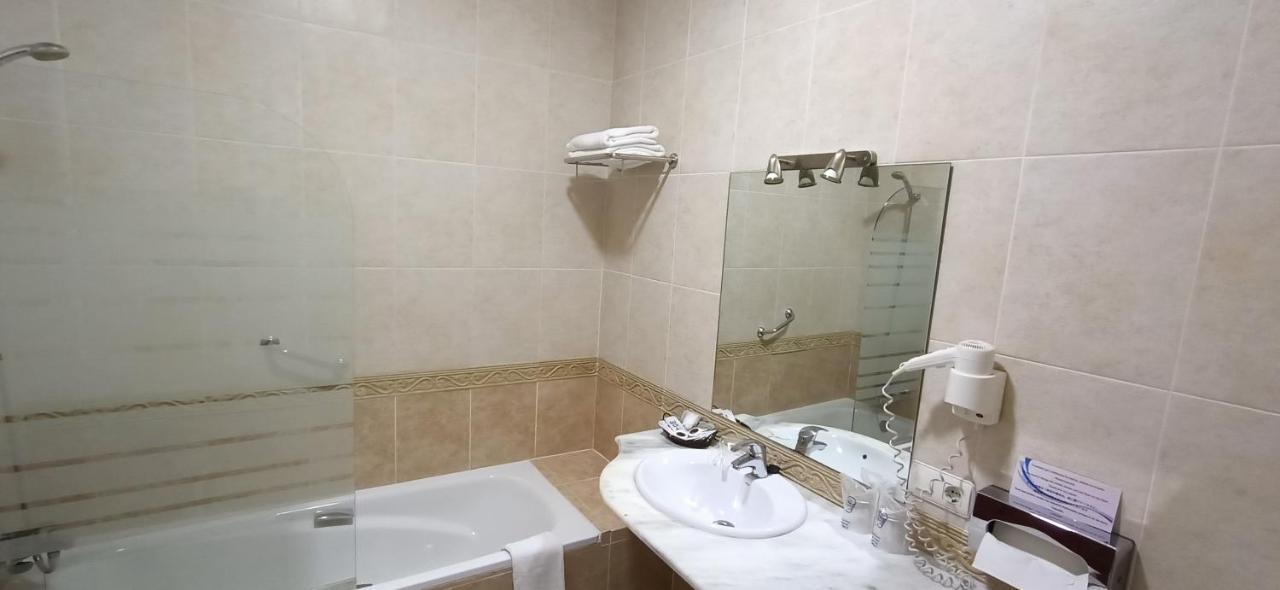 Hotel La Luna Blanca 2*