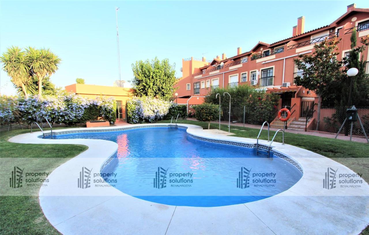 Torremolinos: Beachside Retreat With Pool And Free Parking *