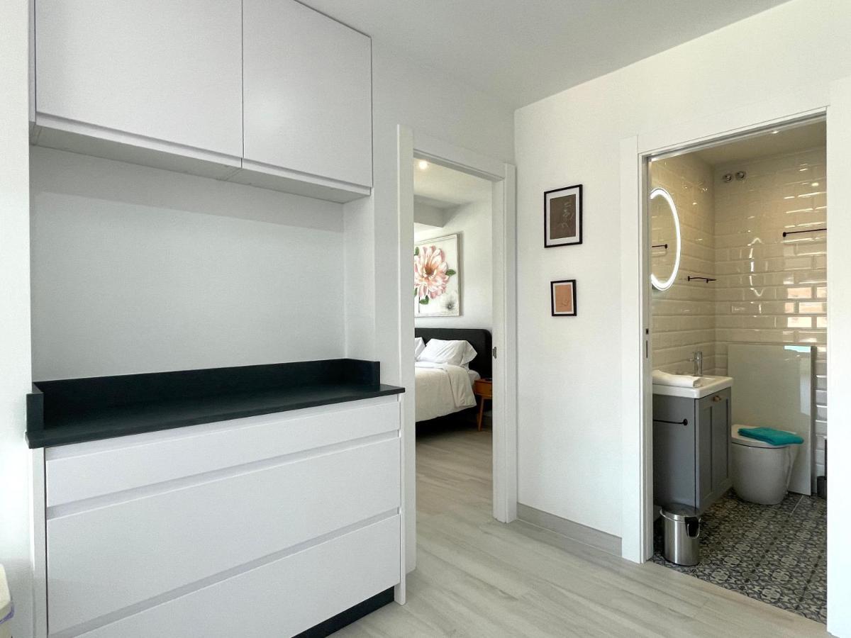 Modern Place City & Beachlife In Heart Of By Solrentspain *