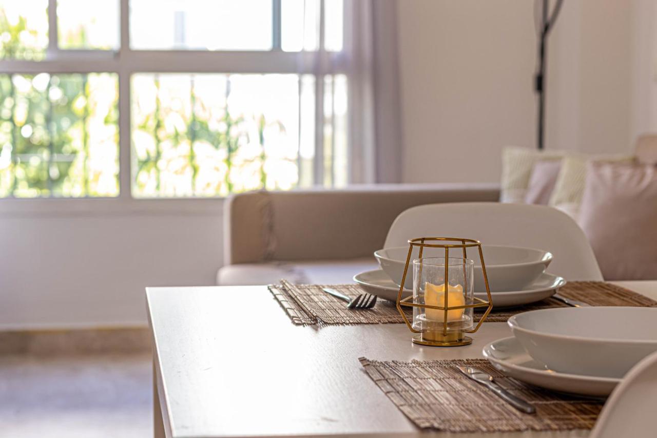 Apartment 797 Rentals- Duplex 7 En La Carihuela A 1 Min De La Playa *