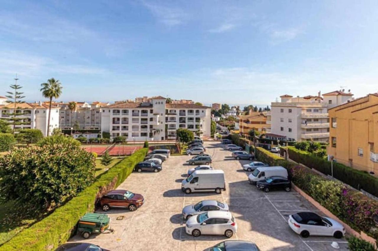 Holiday home 797 Holiday - Espacioso Apartamento Para 6 En Torremolinos