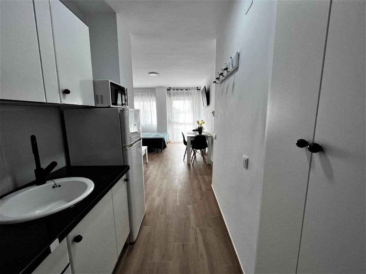 Ver7 - Estudio, Wifi, Fire Stick Amazon, Terraza, Vistas Al Mar, Piscina * Torremolinos