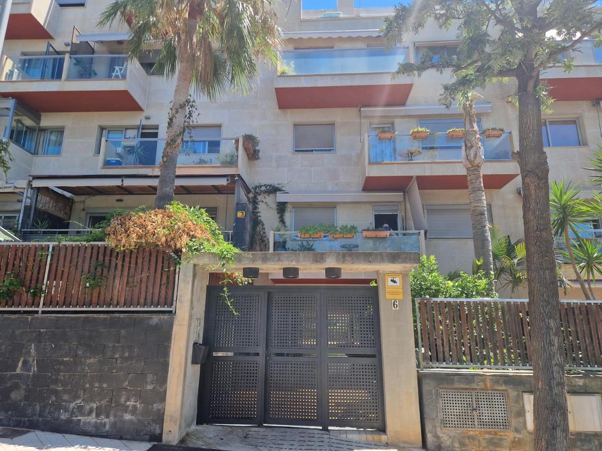 Torremolino's Paradise Apartment *