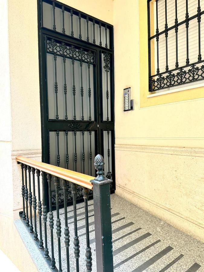 Appartement La Carihuela 2 *