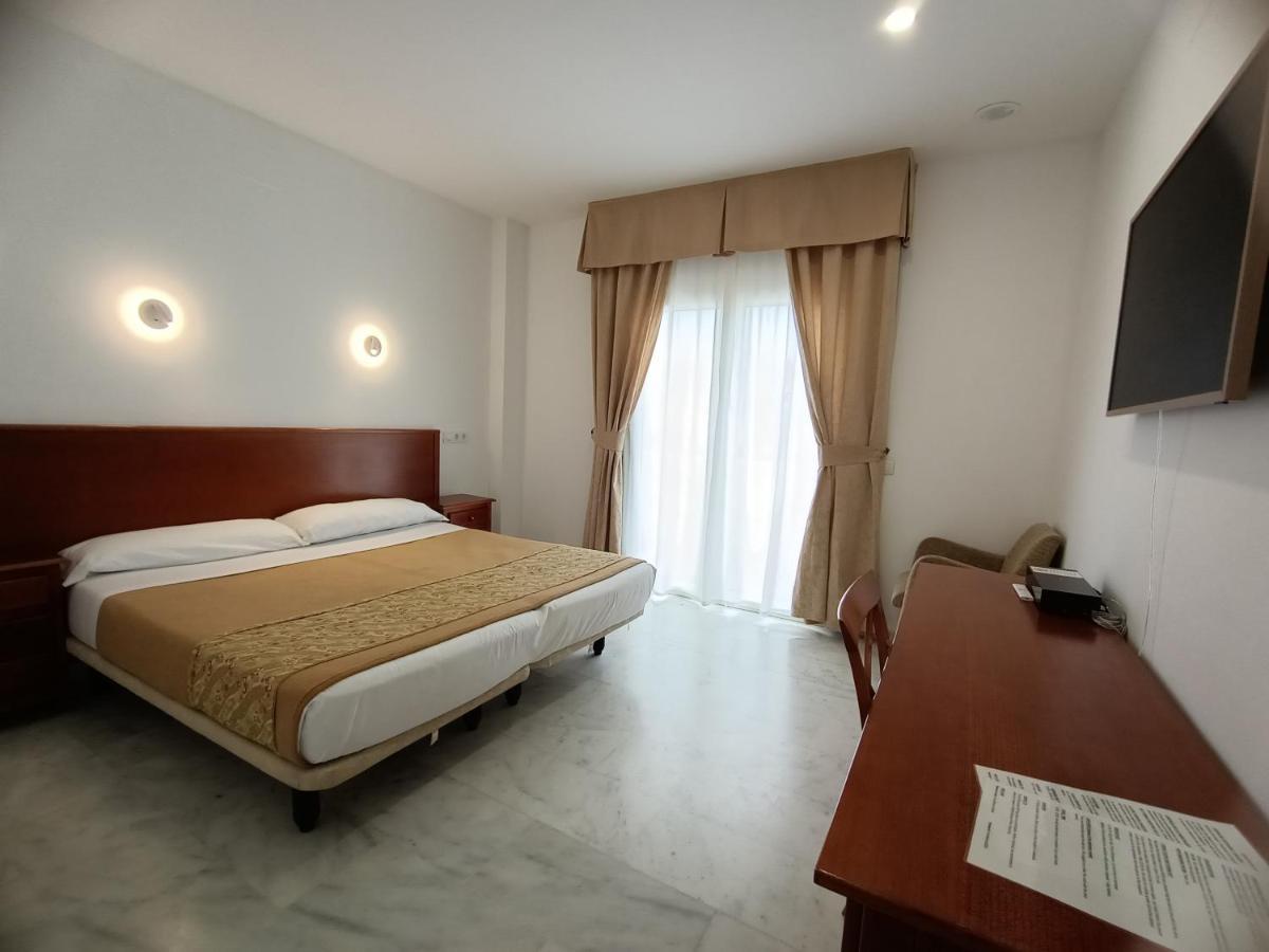 Hotel La Luna Blanca 2*