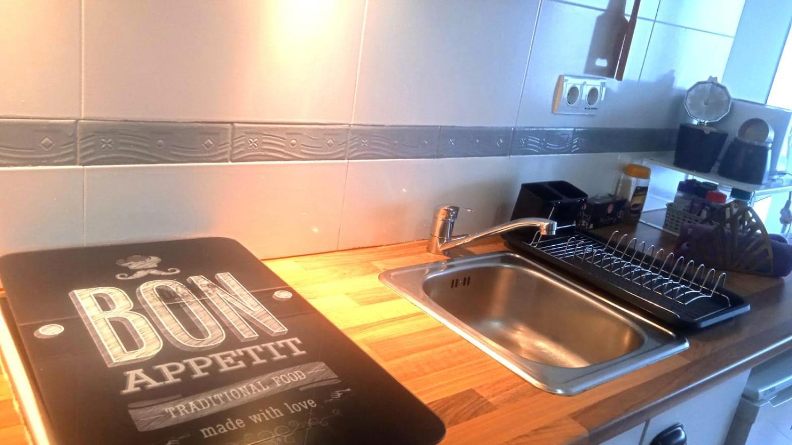 Appartement #409 Near Beaches &free Wifi *