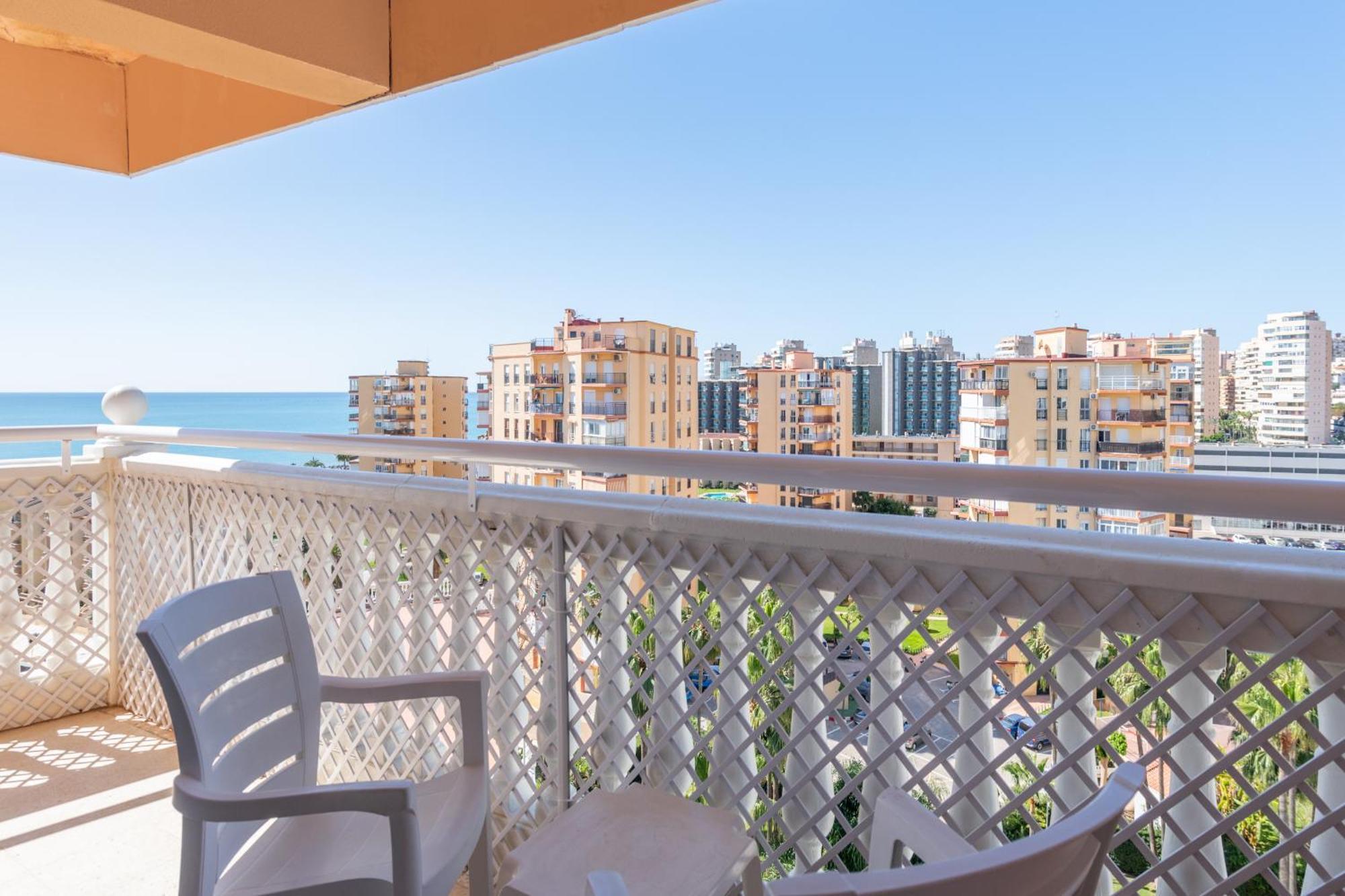 Parasol By Dorobe Hotel Torremolinos