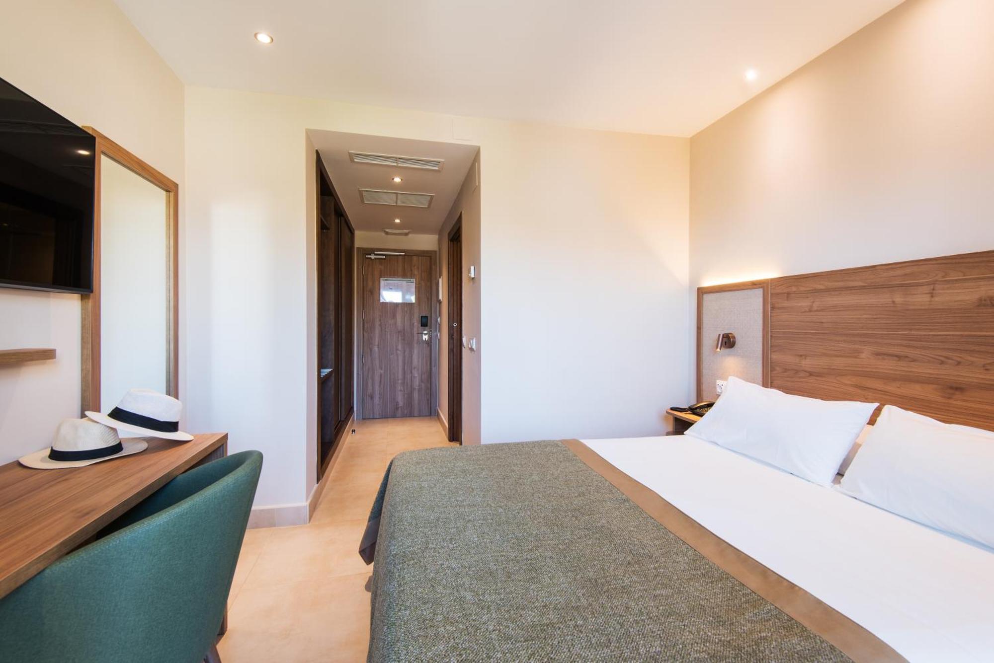Tarik Hotel 3*