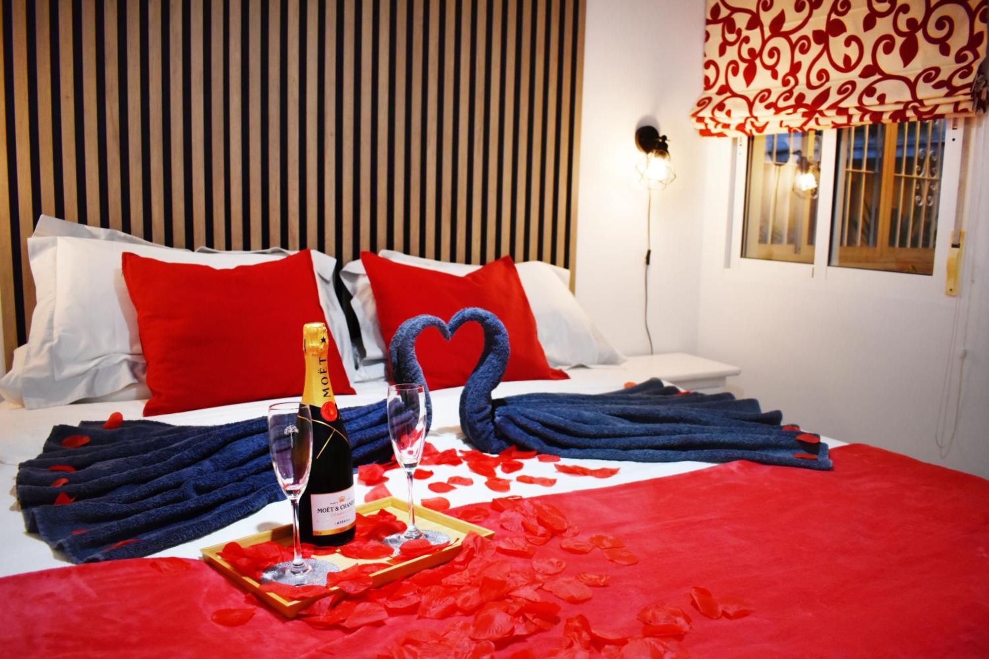Apartment With Jacuzzi En Torremolinos, Garipolo 1
