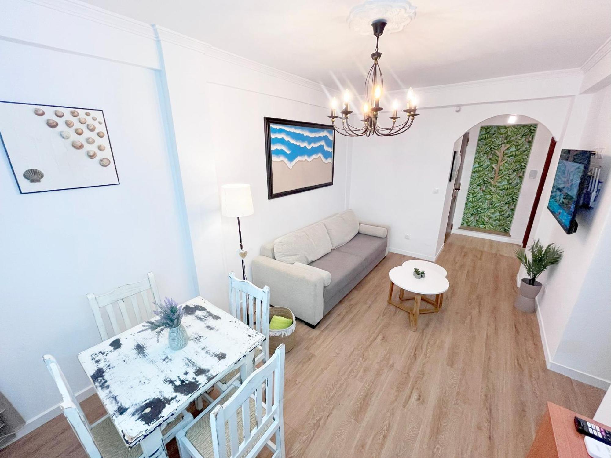 Apartment With Jacuzzi En Torremolinos, Garipolo 1 *