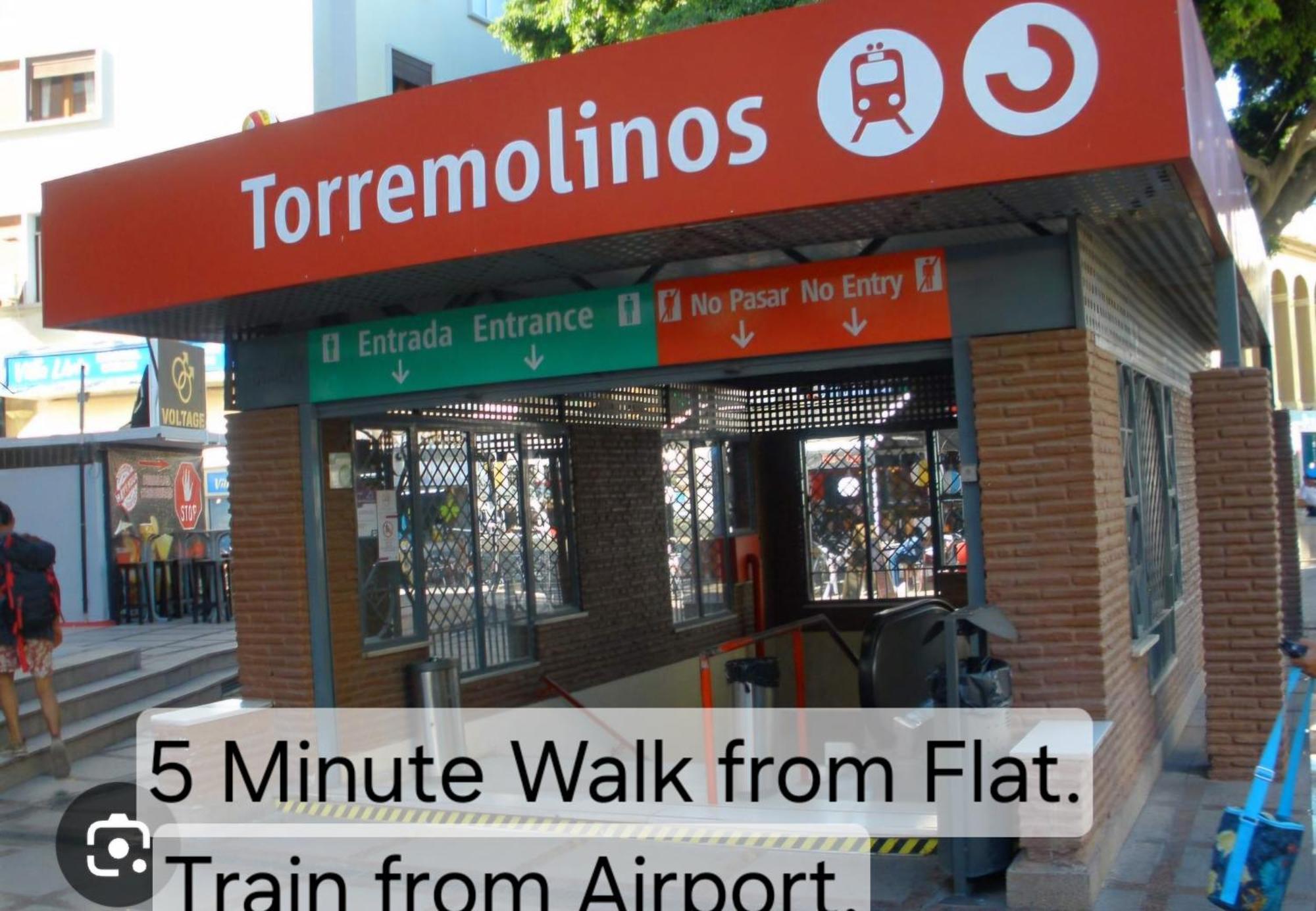 La Roca-mediterraneo Views, 8th Floor-new Kitchen- Pool- Parking-air Conditioning, Ceiling Fans & Free Wifi * Torremolinos