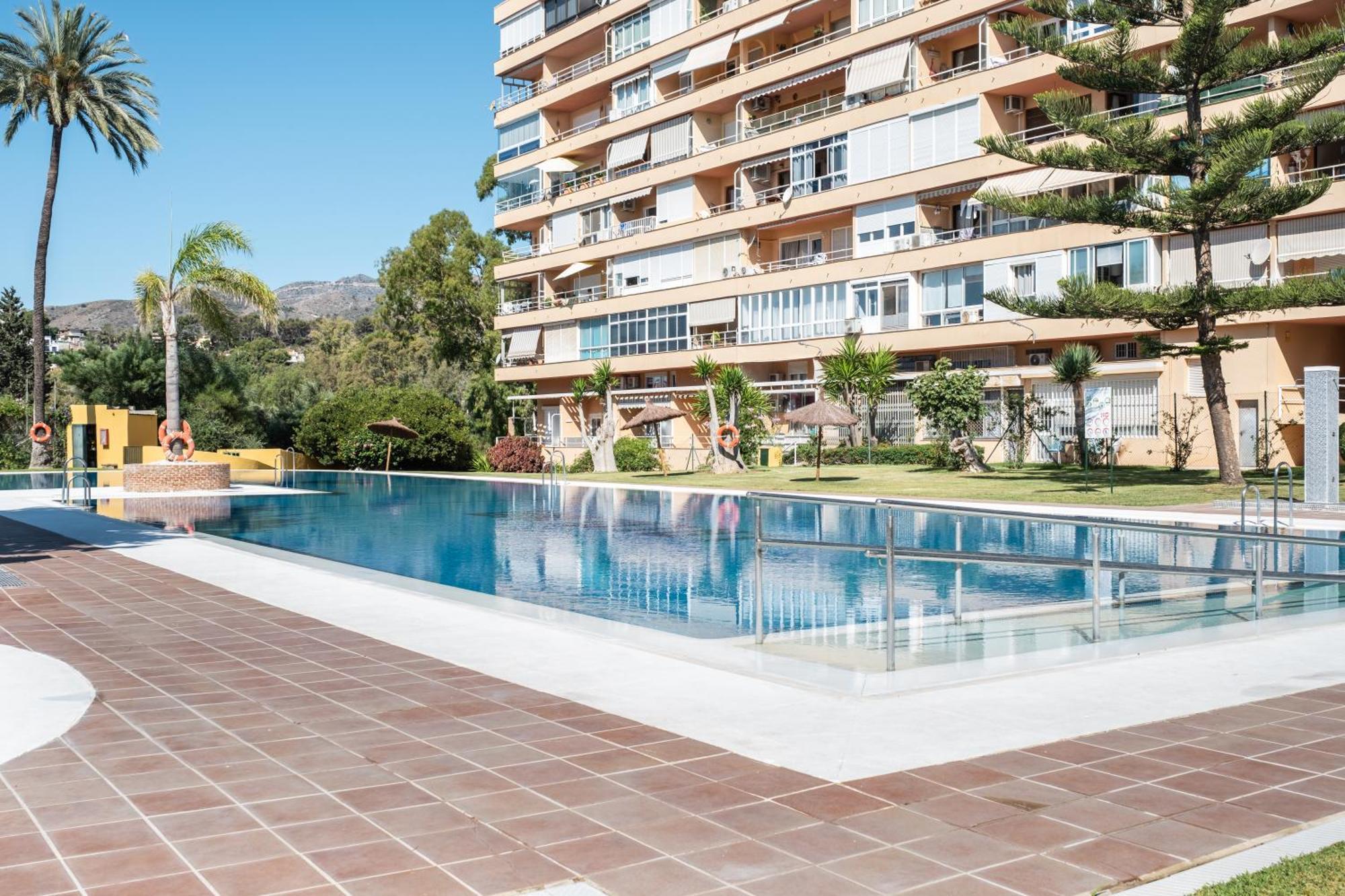 Wifi, Smart Tv, Piscina, 900 Metros Playa, La Colina