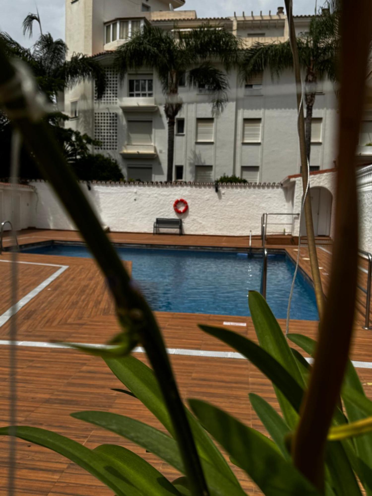 Sunny Carihuela *