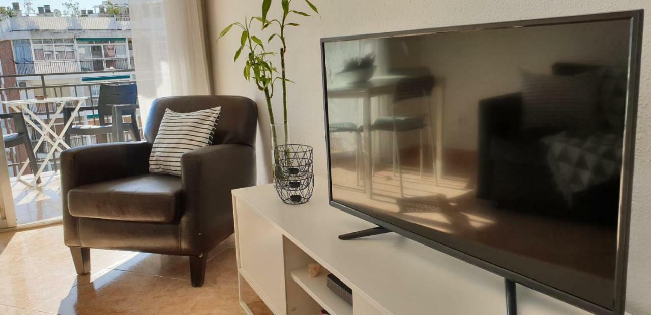 Las Estrellas Apartment *