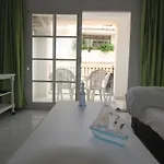 Carihuela Beach Apartment, 2Nd Line