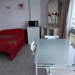 Mia02