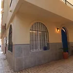 Mara\'S Apartments Torremolinos La Mar - Beachfront Tiny House - Bajondillo