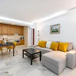 797 Holiday Rentals - Piso Para 3 En La Carihuela Con Piscina