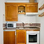 Cozy- 100M From The Beach With Pool & Perfect For2