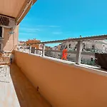 Precioso Dormitorio En El Centro De Torremolinos