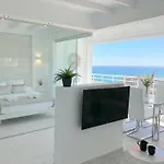 Loft Del Mar - Charming Luxury Apartment At La Roca