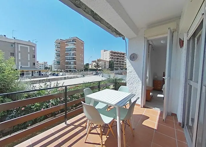 Acogedor En La Carihuela Con Plaza De Garaje Garantizada! Sol Montemar