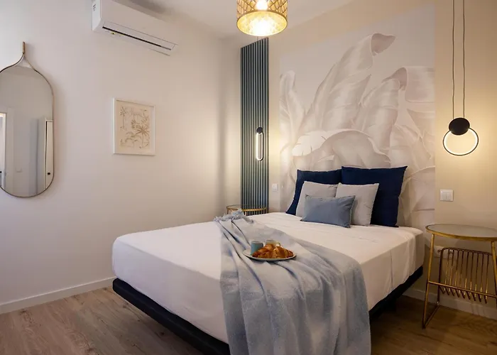 3 Pax Renovado Centro Wifi Ascensor Playa A 5 Min Parking