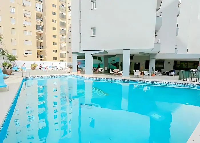 Beautiful Sea Views Apartment Pool & Beach