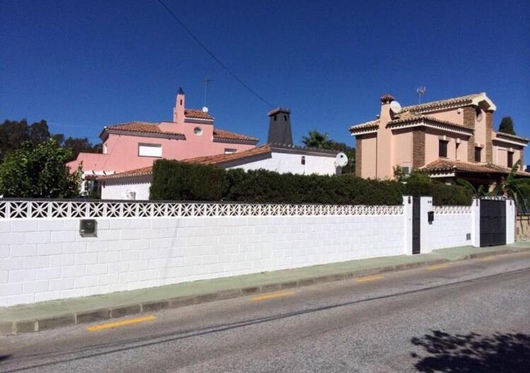 Holiday home Chalet Palacio Valdes Torremolinos
