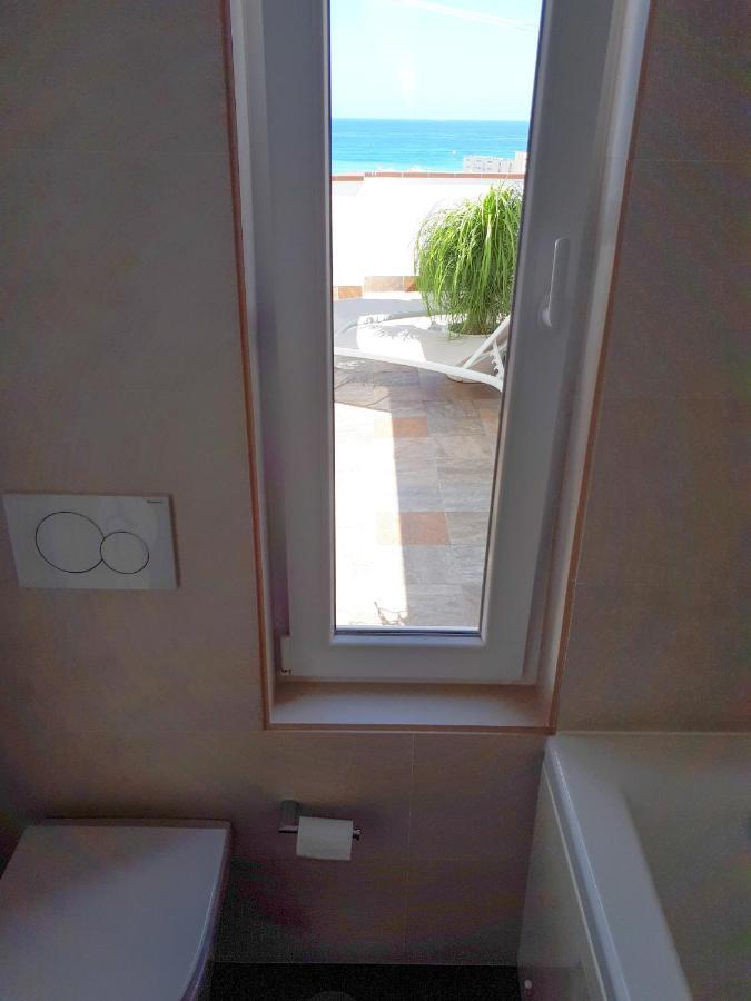 Atico Duplex Con Vistas Al Mar. Dos Plazas De Garaje