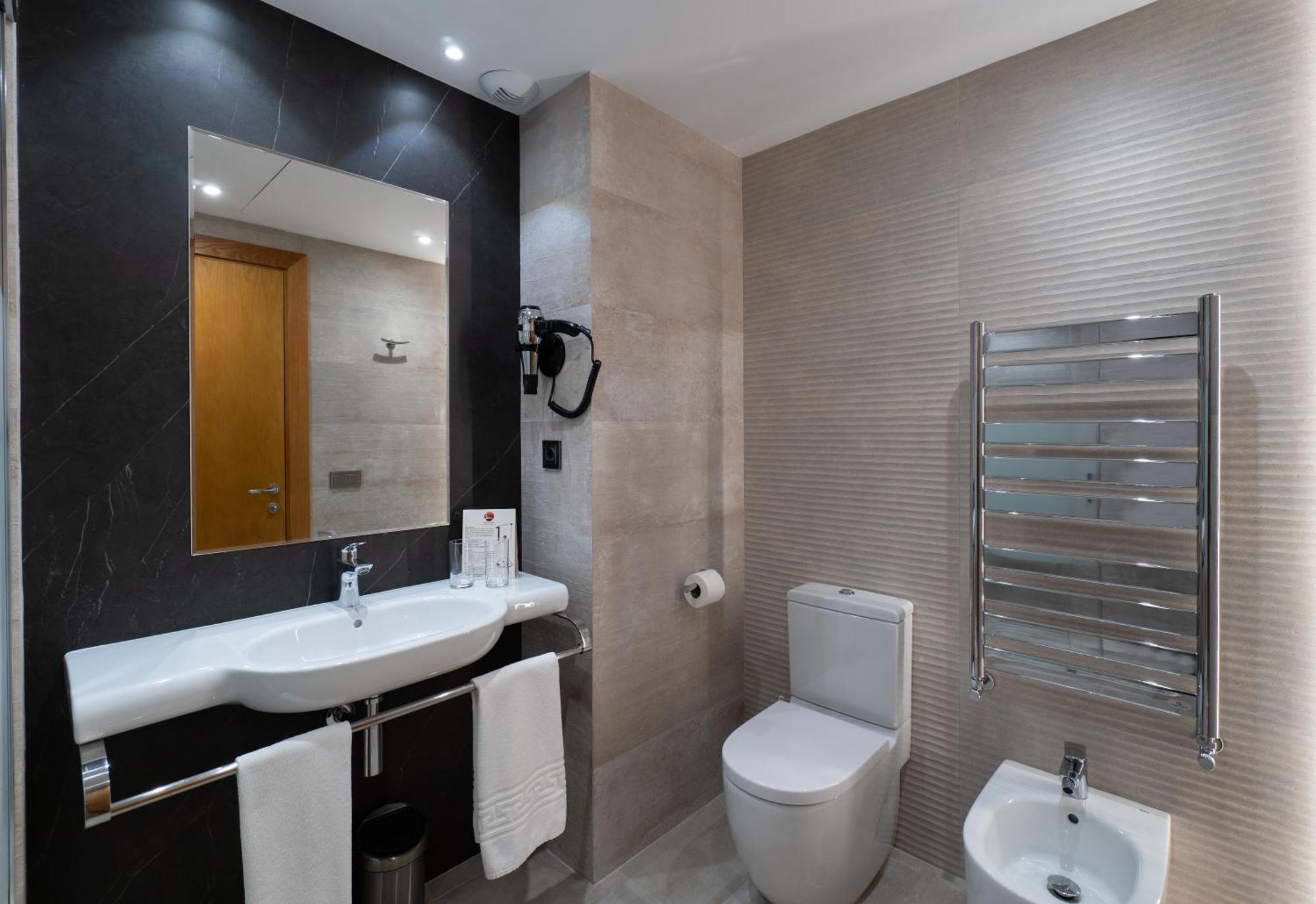 Aparthotel Bajondillo