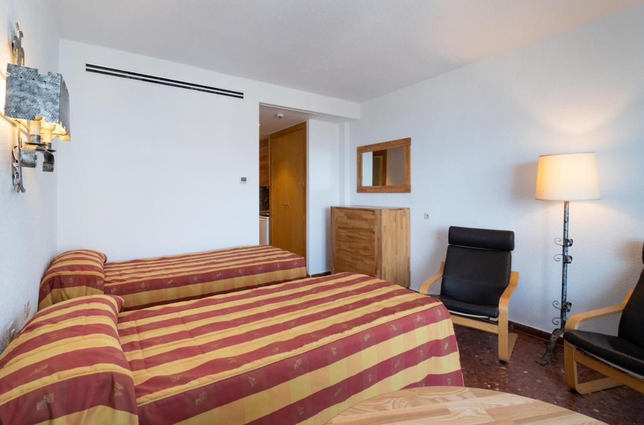 Bajondillo Aparthotel 4*