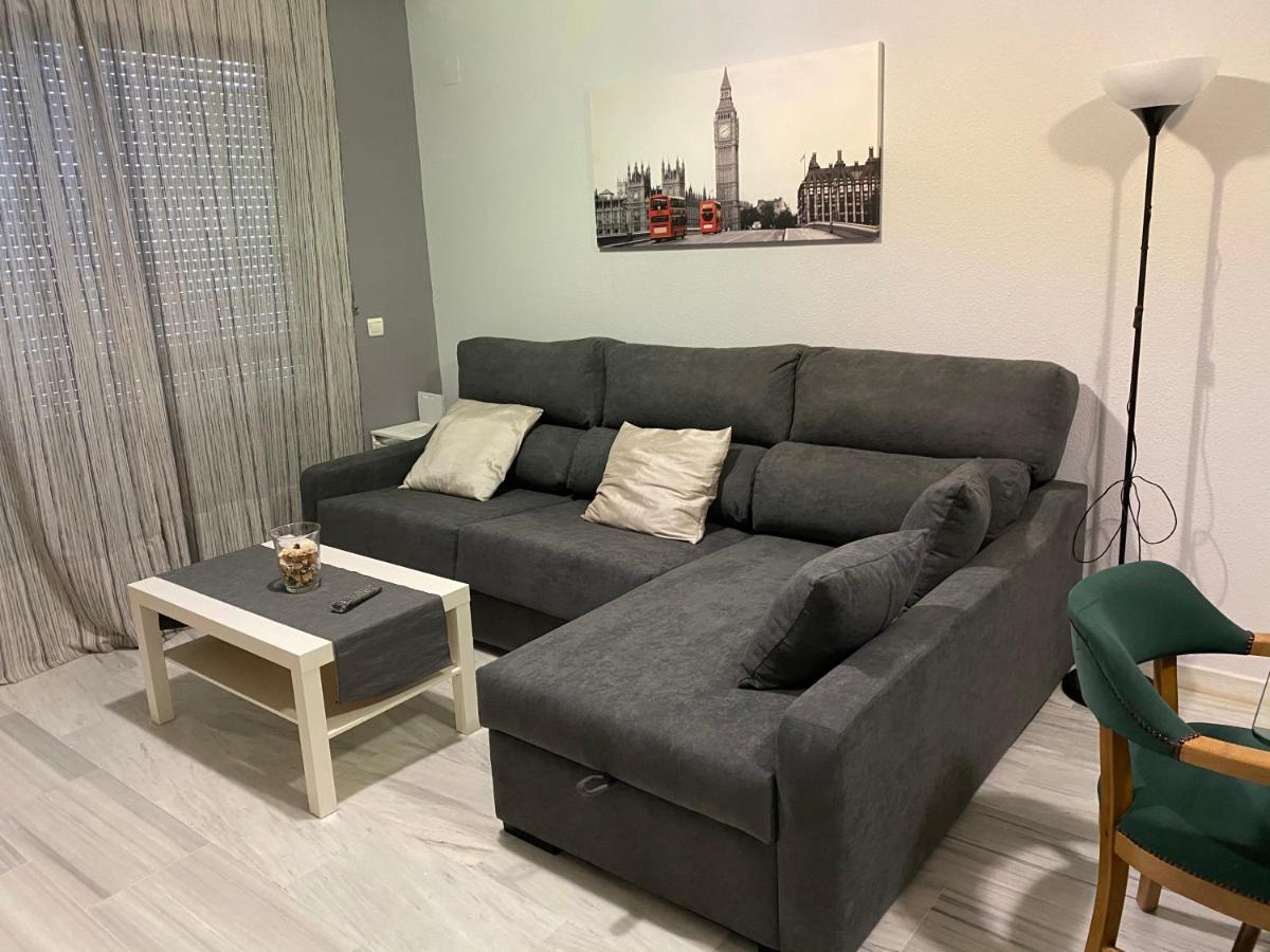 Torremolinos, Playa Del Bajondillo, Primera Linea Apartment *