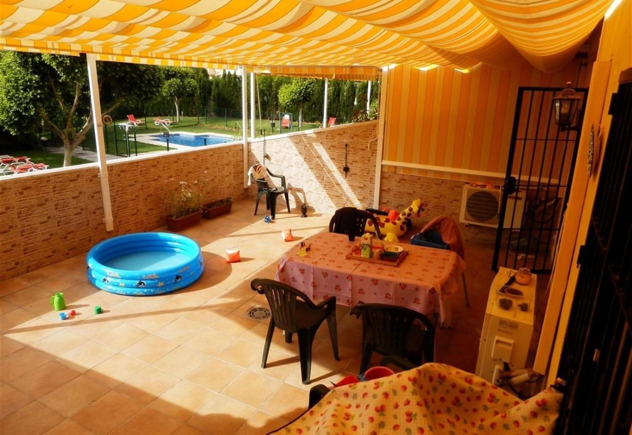 Family Friendly Patio And Poolview Torremolinos