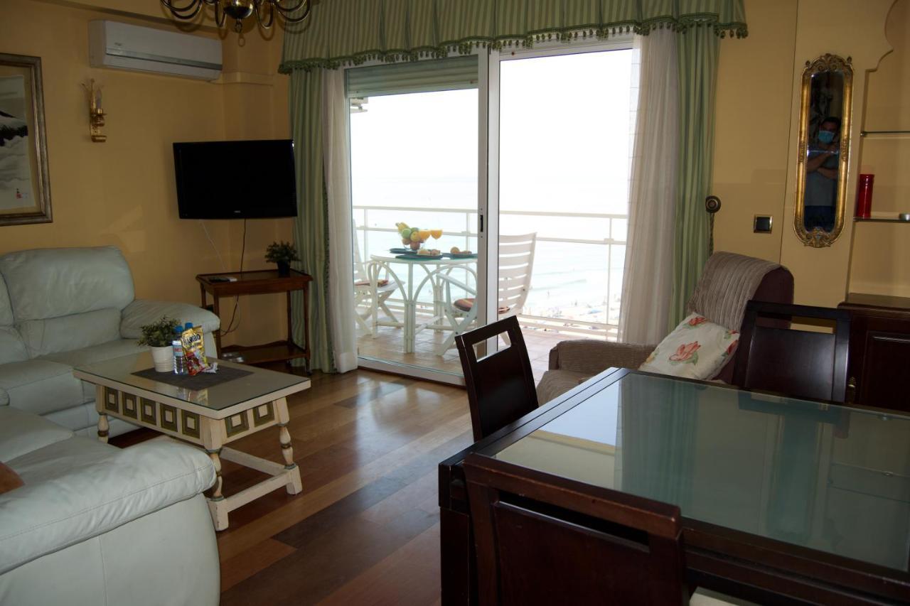 Apartamento Almar, Beachfront 6 By Alohamálaga