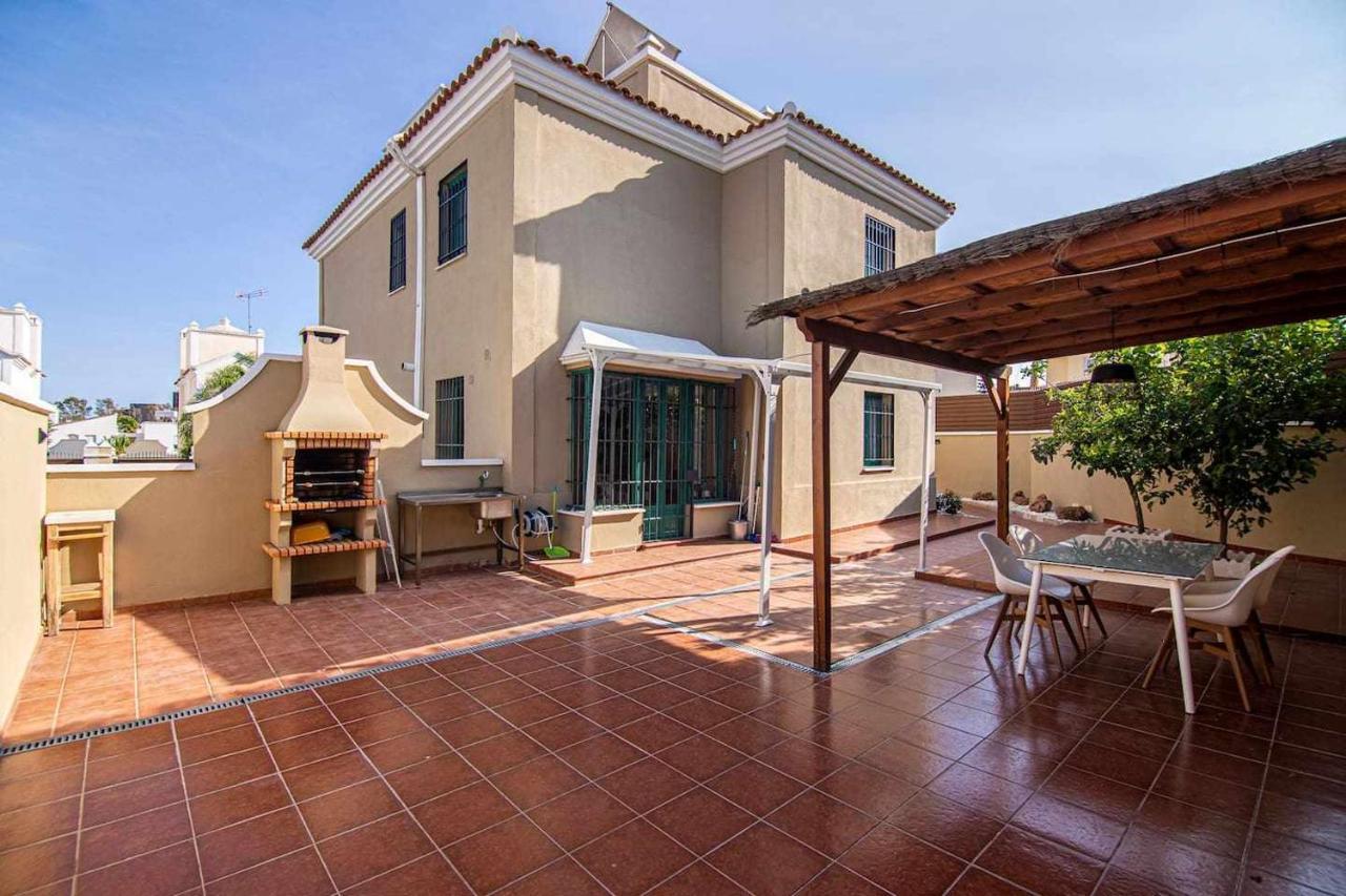 Modern With Parking And Private Pool *