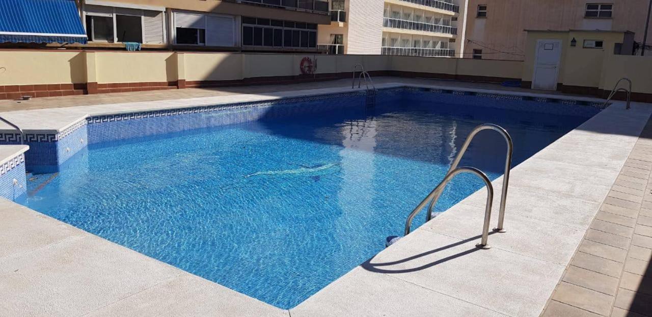 Holidays2torremolinos: With Pool And Rooftop Terrace