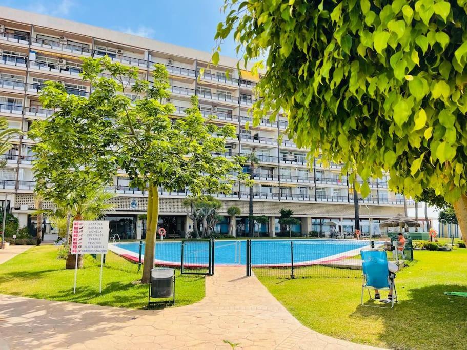 Amazing Sea Views & Front Of The Torremolinos