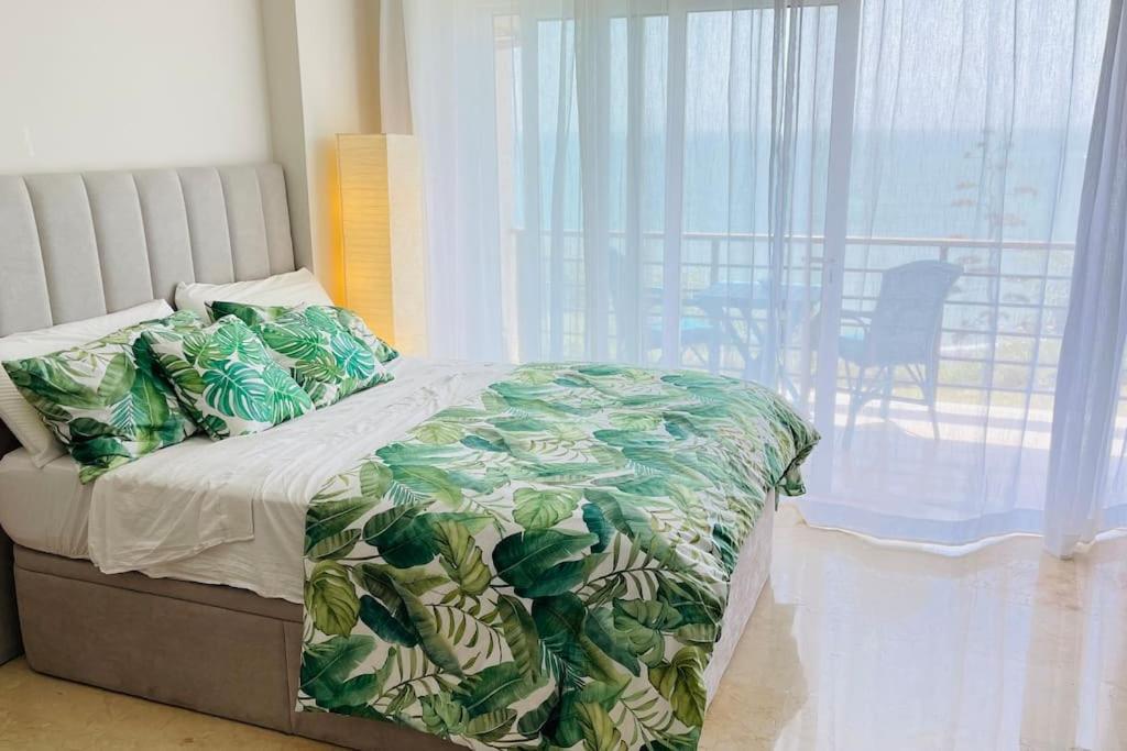 Amazing Sea Views & Front Of The Apartamento