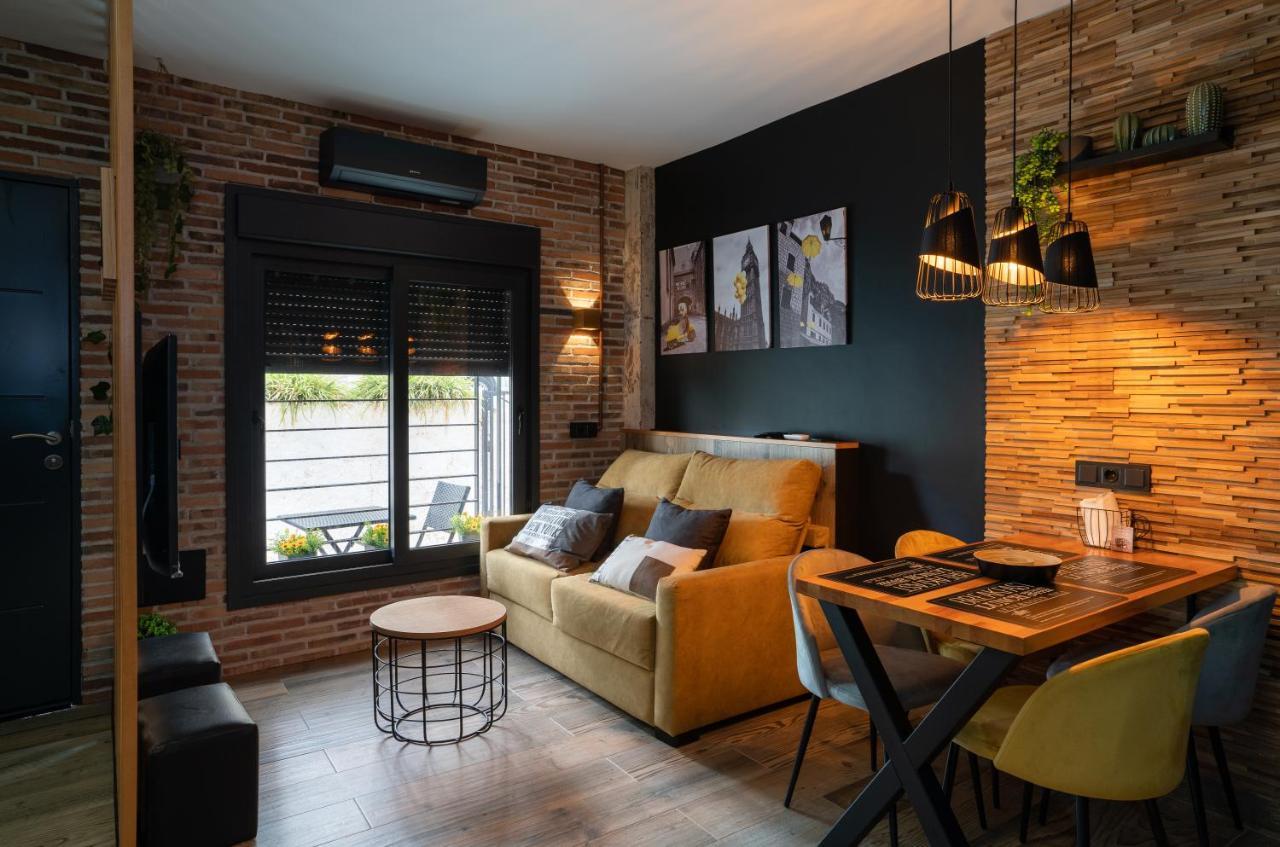 Apartment Carihuela Playa. Plaza Del Remo. Exclusivo Al Lado Del Mar.