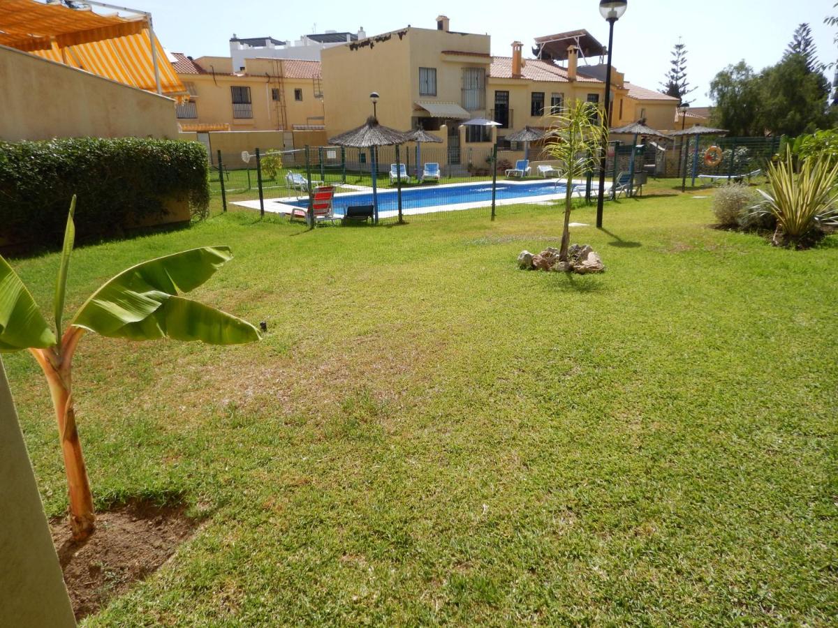 Family Friendly Patio And Poolview Apartment Torremolinos