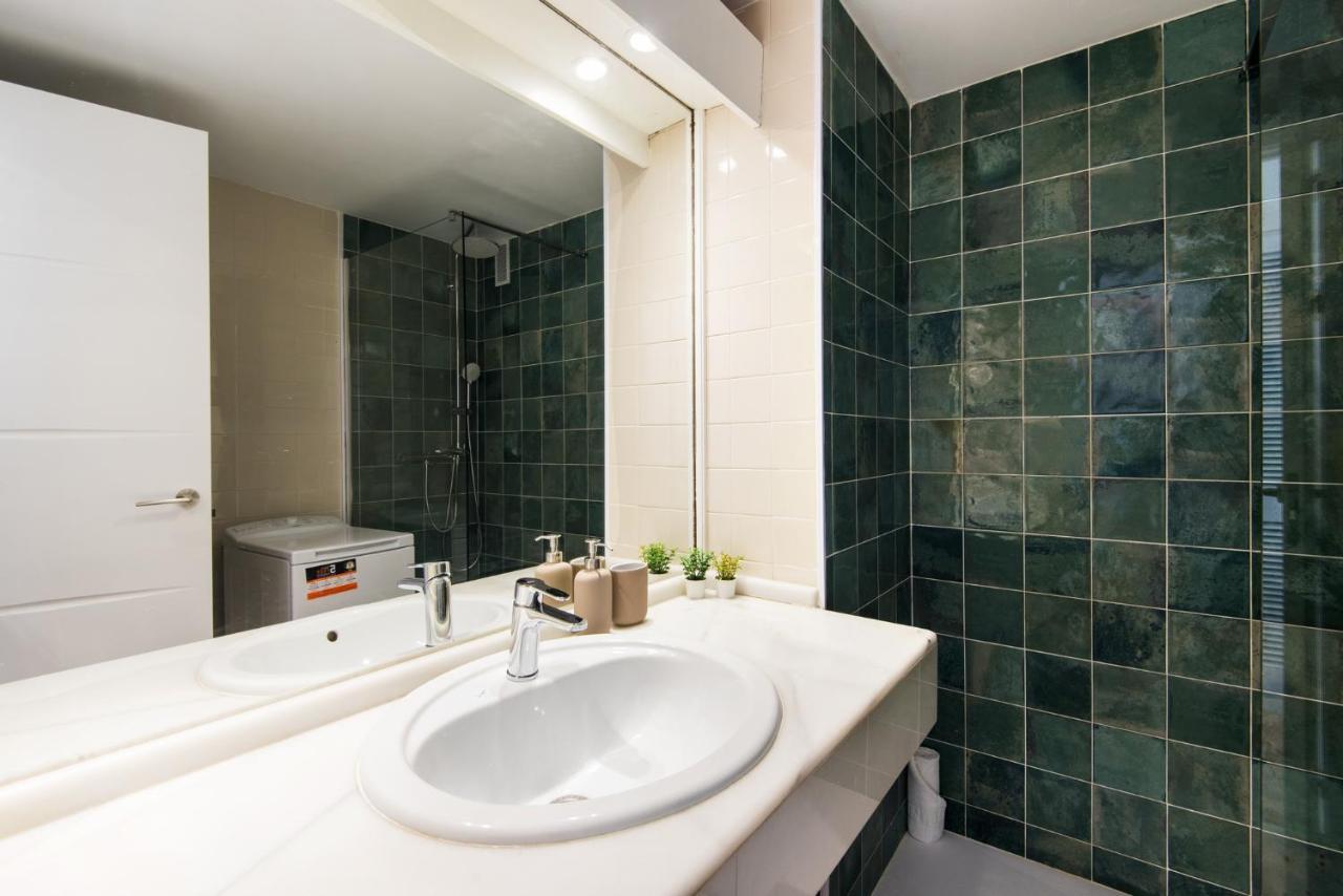 Aloha Puerto Private 1st Line Carihuela Appartement Torremolinos